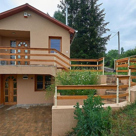 Апартаменти Patko Apartman, Miskolctapolca Екстер'єр фото